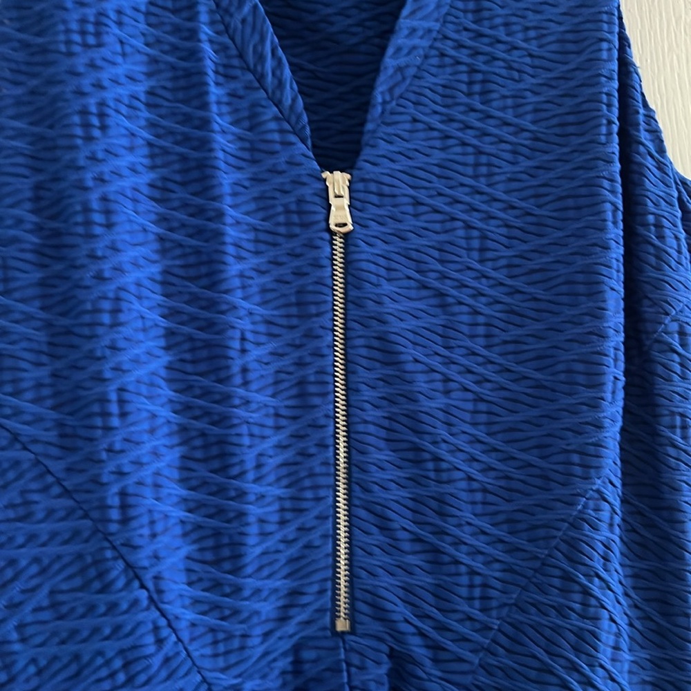 Dress - Picture 3 of 5